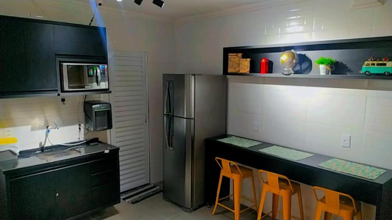 Vitoria Hostel Гуарульюс Экстерьер фото