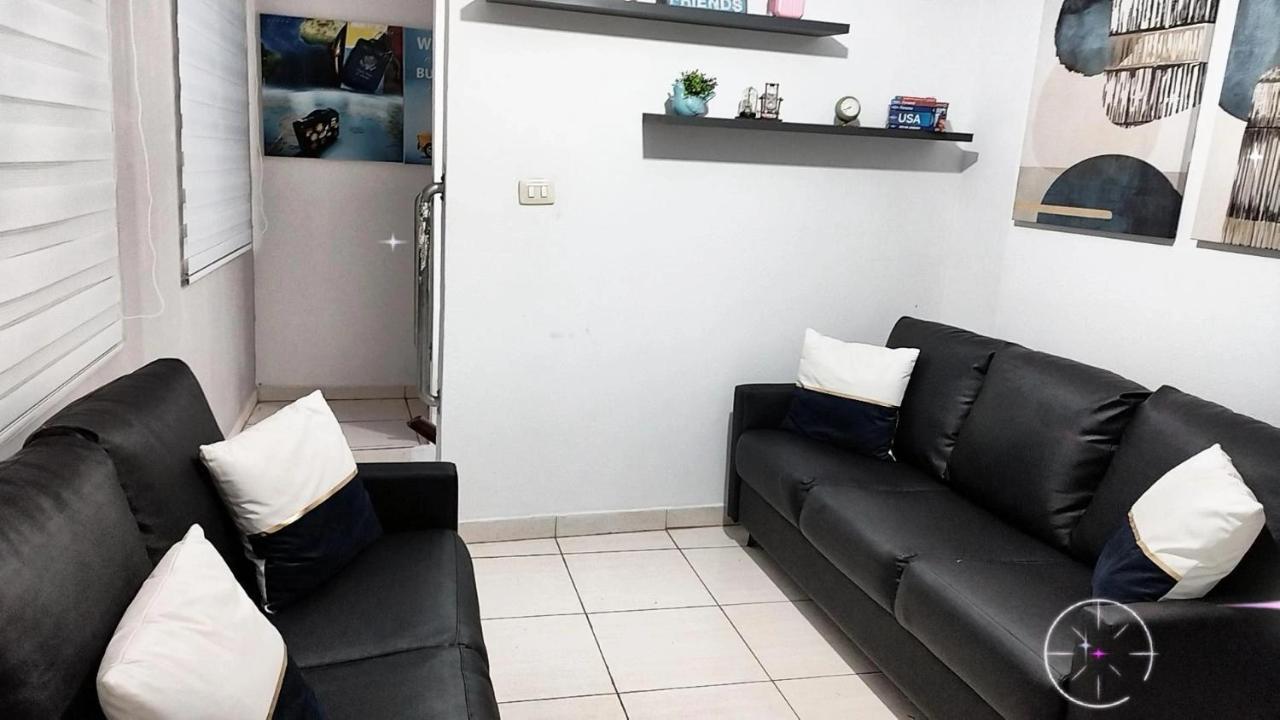 Vitoria Hostel Гуарульюс Экстерьер фото