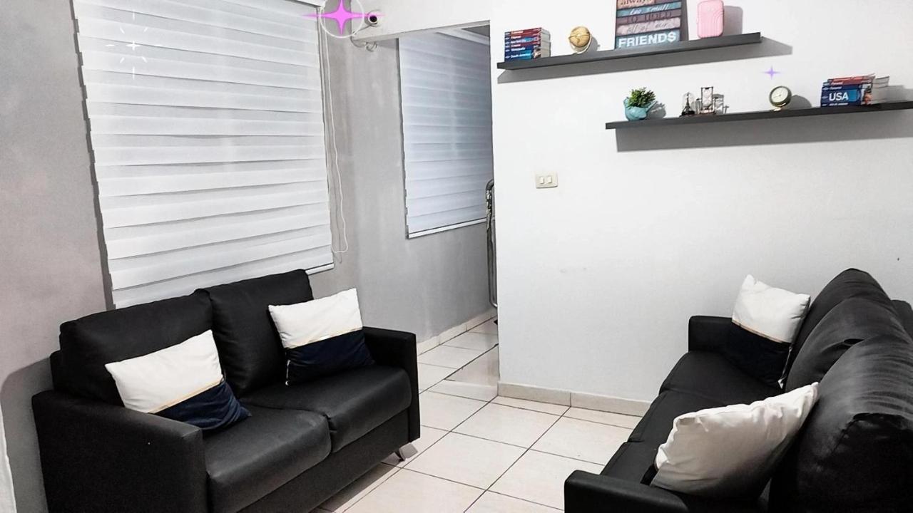 Vitoria Hostel Гуарульюс Экстерьер фото