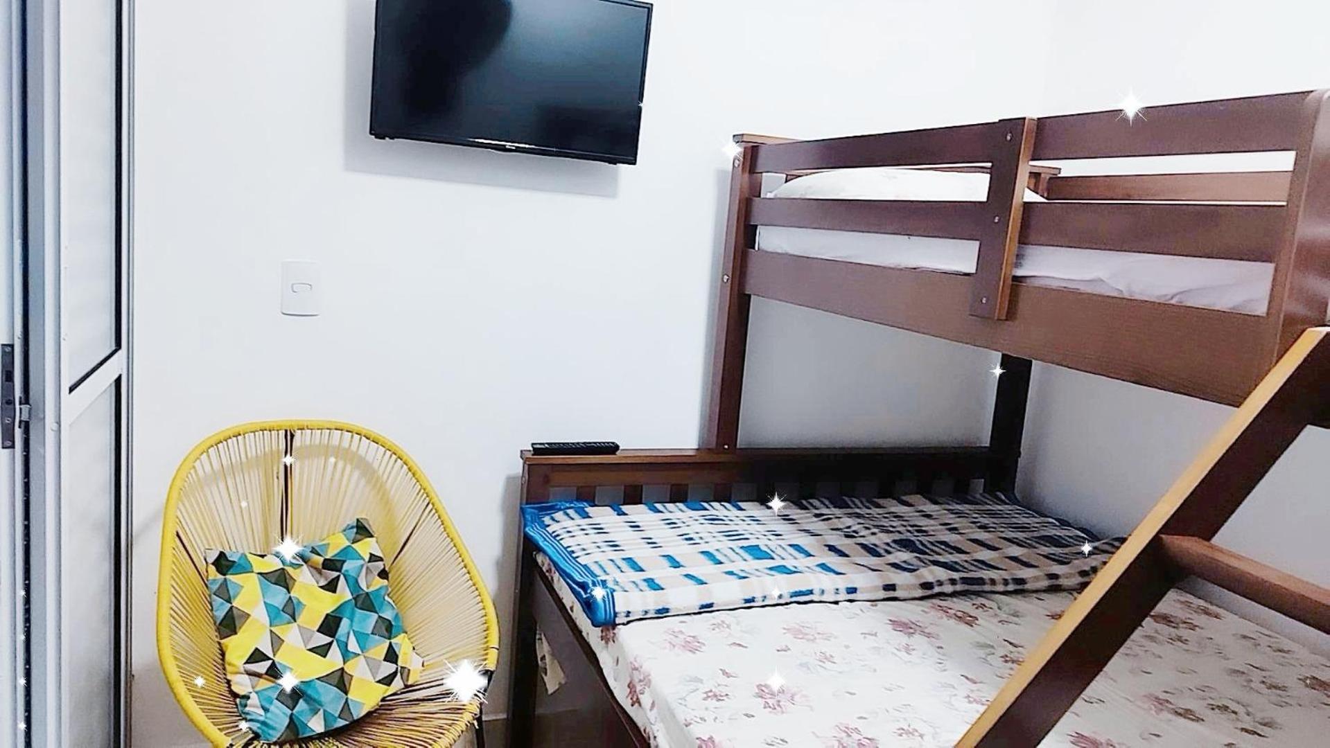 Vitoria Hostel Гуарульюс Экстерьер фото