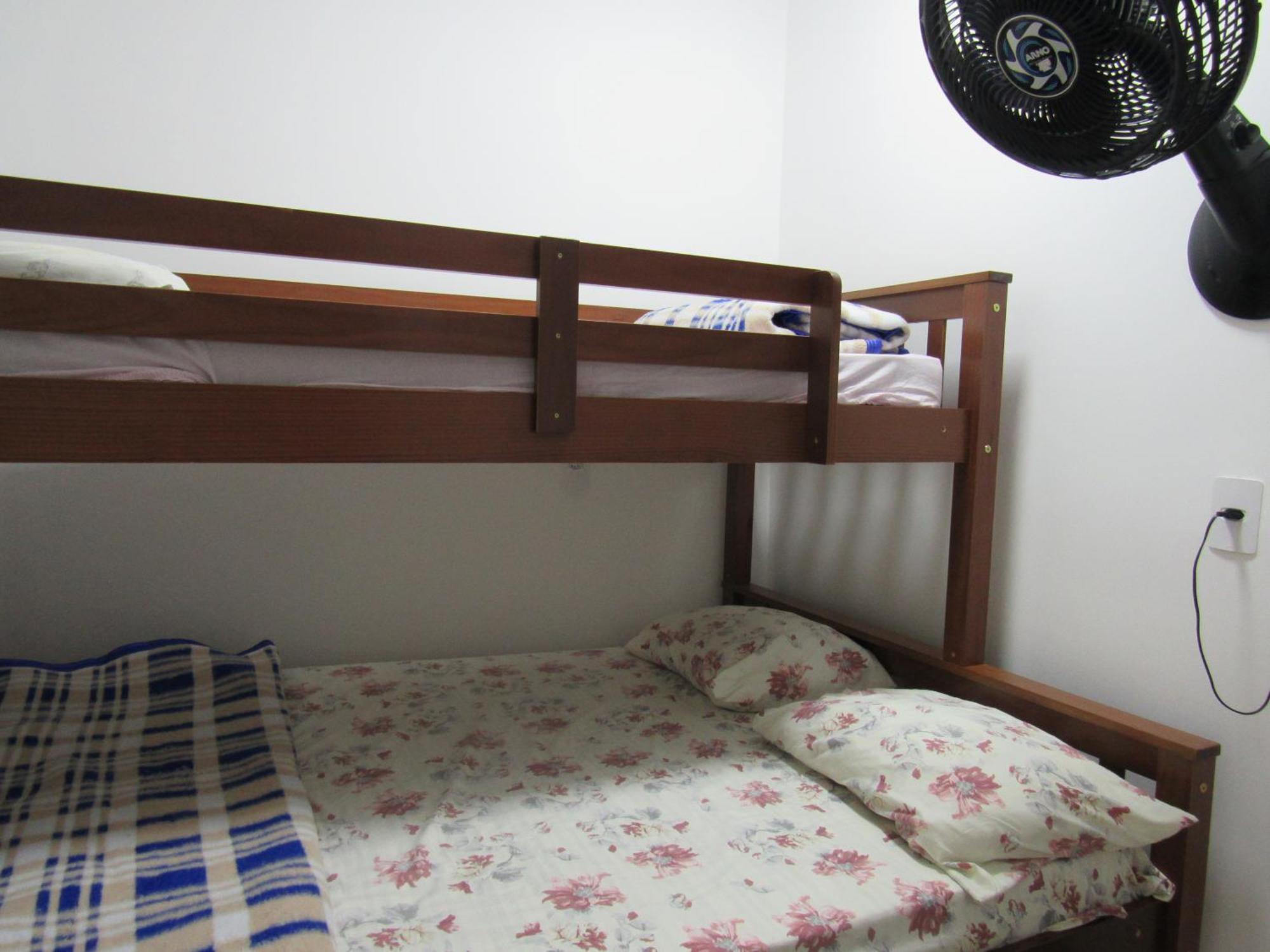 Vitoria Hostel Гуарульюс Экстерьер фото