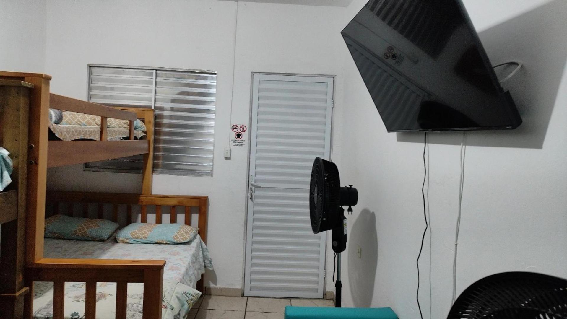 Vitoria Hostel Гуарульюс Экстерьер фото