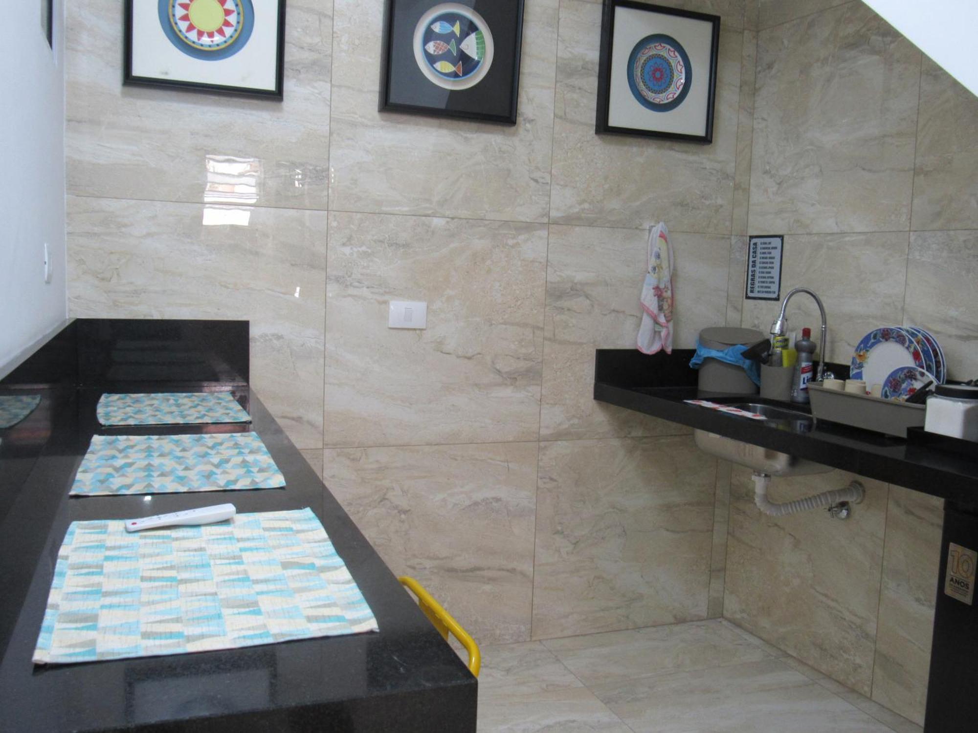 Vitoria Hostel Гуарульюс Экстерьер фото
