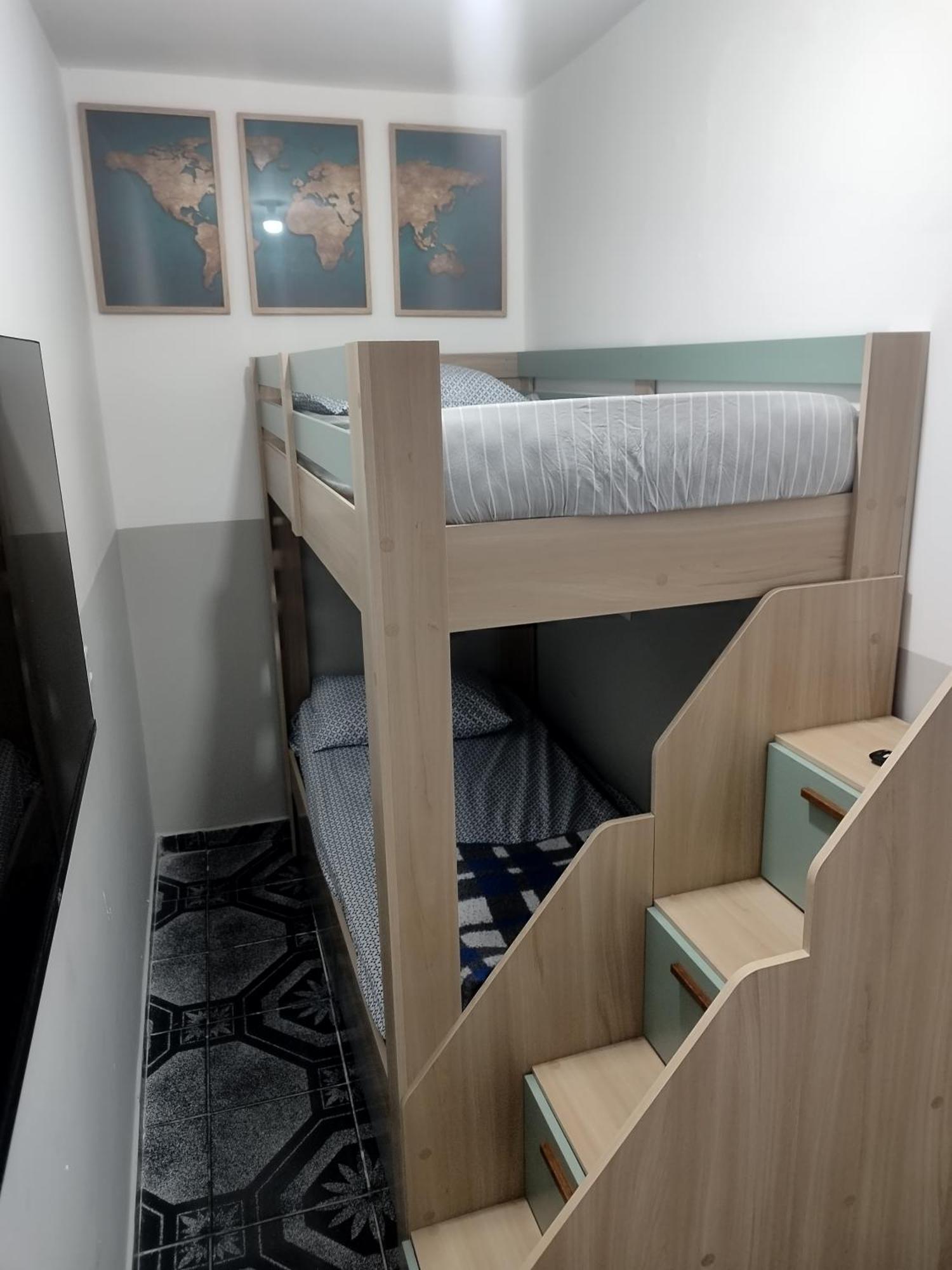 Vitoria Hostel Гуарульюс Экстерьер фото
