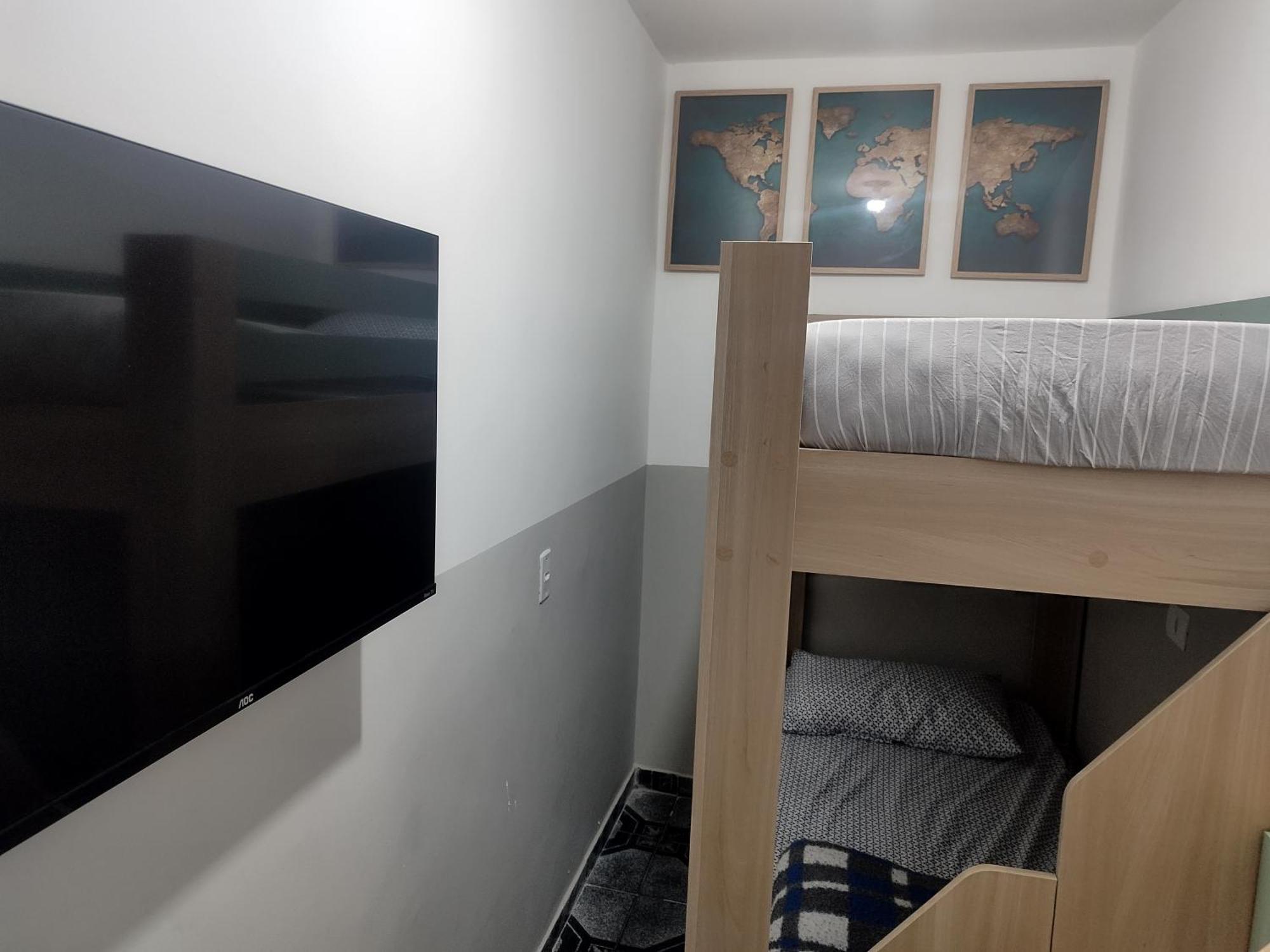 Vitoria Hostel Гуарульюс Экстерьер фото
