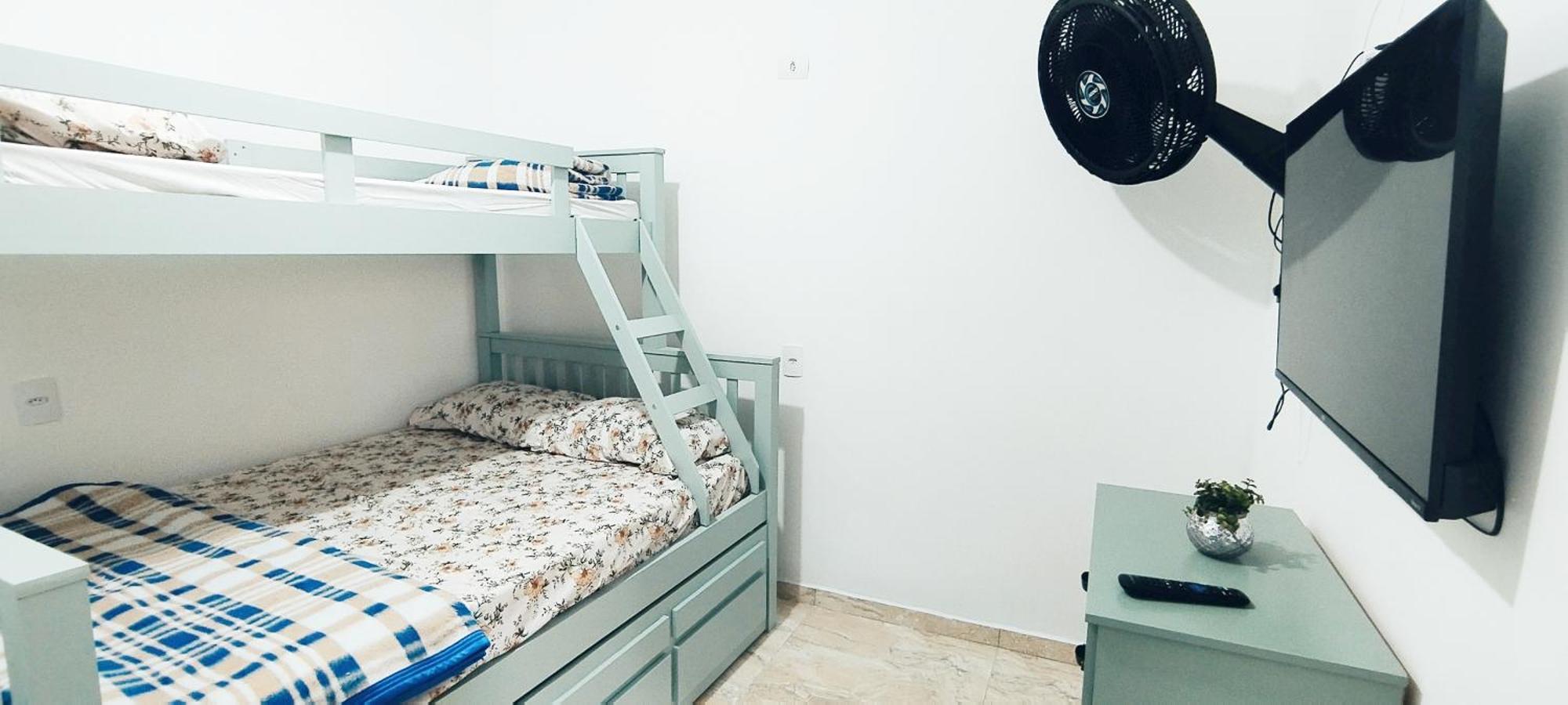 Vitoria Hostel Гуарульюс Экстерьер фото